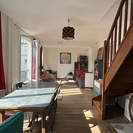 Rare Duplex Au Sommet De Montmartre Paris