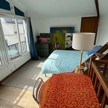 Rare Duplex Au Sommet De Montmartre דירה פריז